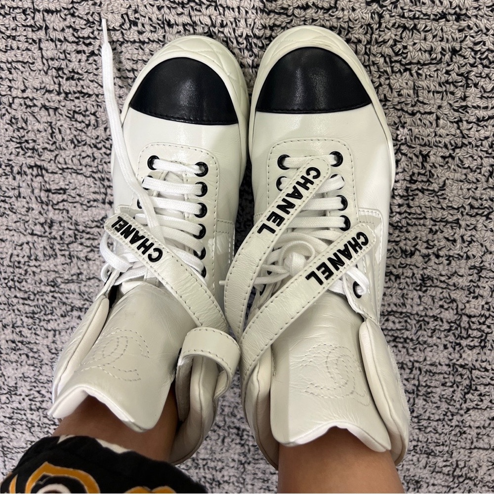 Chanel High-top Sneakers 36.5